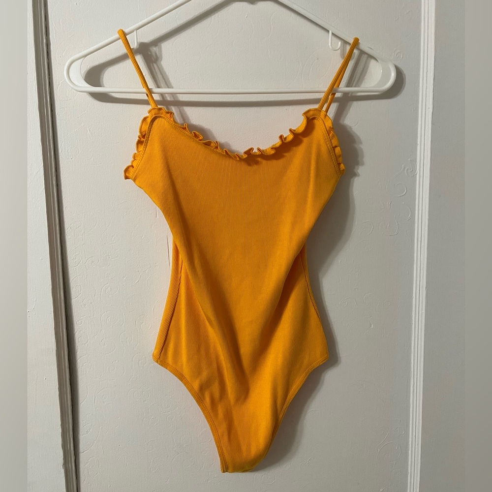 Wilfred brand - buttery soft yellow spaghetti strap bodysuit tank - size xs